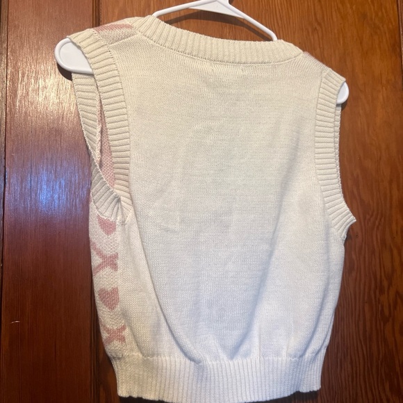 Say What? Cream and Pink Knit Vest Women’s Medium NWT - Picture 3 of 5